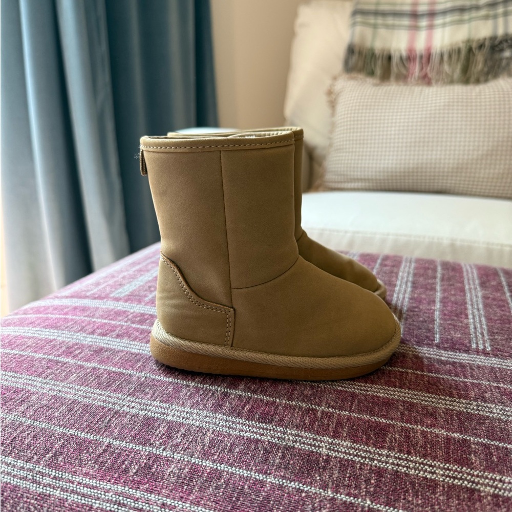 Carter's Kai Kids Boots